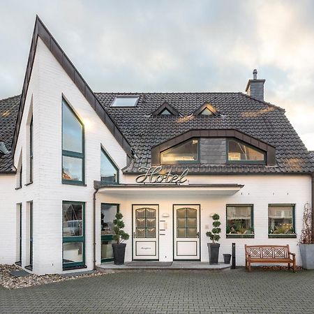 Hotel Zur Krone Meerbusch Exterior photo